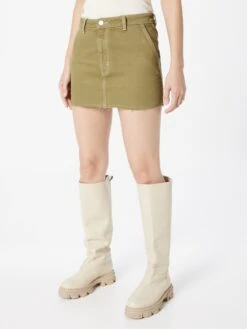 Monki Mini-jupes Jupe Femme Olive -Parfaite Jupe 21a77e6ab3a3d6615a5e1bb0405af08c