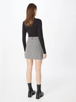 Modström Mini-jupes Jupe Badia Femme Noir -Parfaite Jupe 22bd6c580dd2677c65c6ba7ad843c1cd