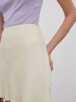 EDITED Mini-jupes Jupe Danna Femme Beige Clair -Parfaite Jupe 4f118dbf86396a47bf7ca04b0fc99f02