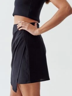 Calli Mini-jupes Jupe Altheda Femme Noir -Parfaite Jupe 5d648bbf654a8ed5e746b342da04934f