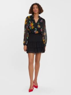 Vero Moda Mini-jupes Jupe Kaya Femme Noir -Parfaite Jupe 643c0baba7a9b7bc8f2166a7583bd574