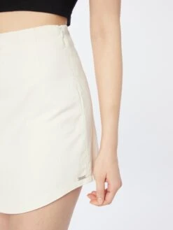 RVCA Mini-jupes Jupe Femme Ivoire 8 RVCA Mini-jupes Jupe Femme Ivoire -Parfaite Jupe 75443b5a8ea10d35ec3d6c41f0af1a31