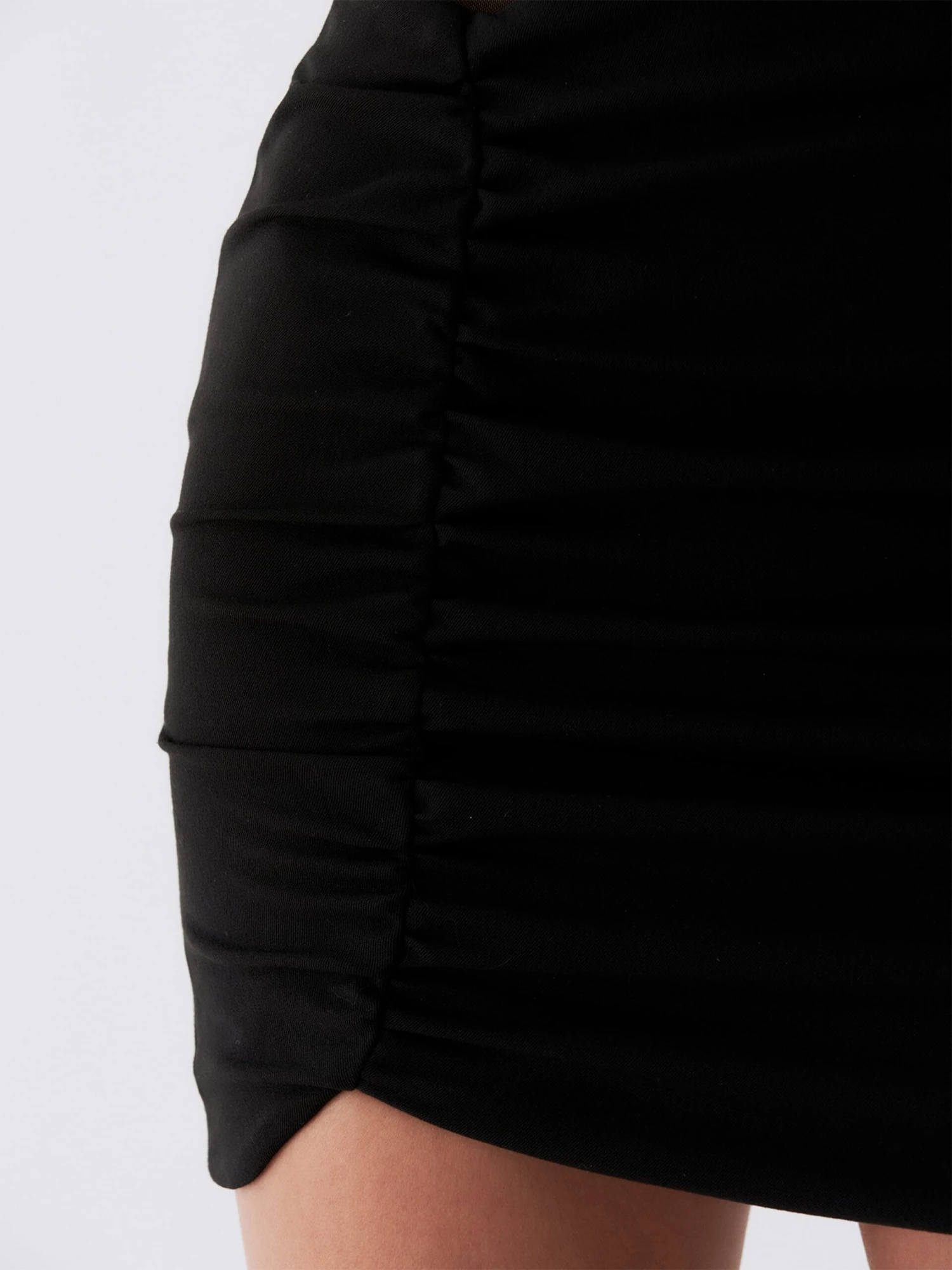 Mini-jupes Jupe Suzi Femme Noir 4 Mini-jupes Jupe Suzi Femme Noir – Image 2