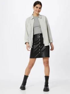 Vila Jupes En Cuir Jupe VIPEN Femme Noir -Parfaite Jupe 9f84cf344501499f513c41baf38a9b1a