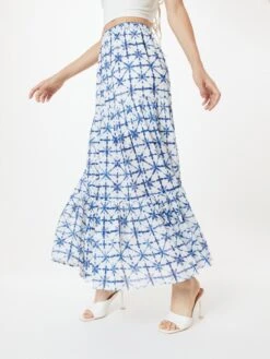 MAISON 123 Jupes Longues Jupe AIDA Femme Blanc -Parfaite Jupe b2a8d2ee0b9f329b92037a49911504fb