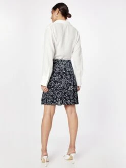 Mini-jupes Jupe Trixi Femme Noir 10 Mini-jupes Jupe Trixi Femme Noir -Parfaite Jupe b9806bfc325301c622c751fb07c1d484