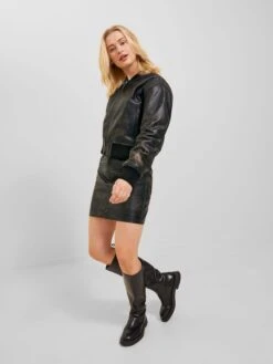 JJXX Jupes En Cuir Jupe Hailey Femme Noir -Parfaite Jupe c27e376adebf4d7a7840717115fec98e