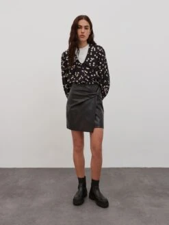 EDITED Jupes En Cuir Jupe Toula Femme Noir -Parfaite Jupe cdb951f8c32a0d9b5eaf4f876f98cec1 1