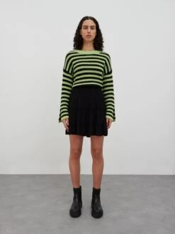 EDITED Mini-jupes Jupe Rixa Femme Noir 11 EDITED Mini-jupes Jupe Rixa Femme Noir -Parfaite Jupe cfa33592af4229cf1a15a01052079e12