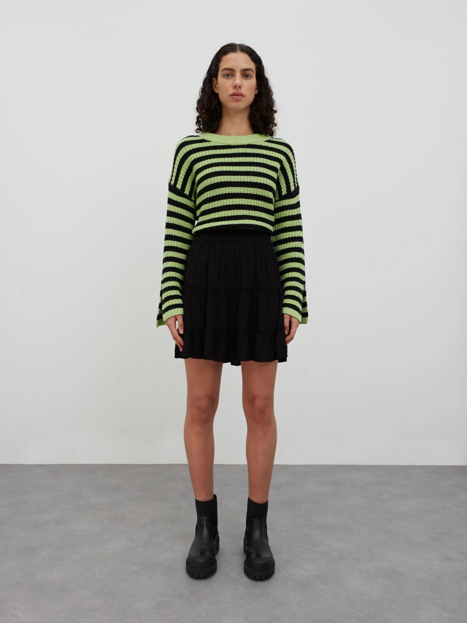 EDITED Mini-jupes Jupe Rixa Femme Noir 7 EDITED Mini-jupes Jupe Rixa Femme Noir – Image 5