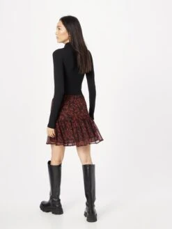 Soaked In Luxury Mini-jupes Jupe Luciana Femme Rouge / Noir 10 Soaked In Luxury Mini-jupes Jupe Luciana Femme Rouge / Noir -Parfaite Jupe d9aa416b65068c6995b3a4215a31f9f7