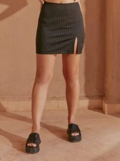 Mini-jupes Jupe Cora Femme Noir -Parfaite Jupe e24e5e671858bae2f1da47a8cb65f5e8