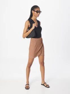 Mini-jupes Jupe Volcano Femme Marron 11 Mini-jupes Jupe Volcano Femme Marron -Parfaite Jupe e8bd054289e780879c72b81902e99563