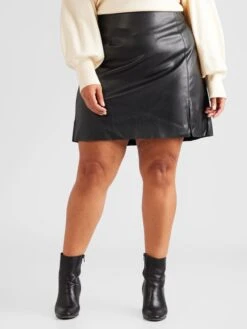 Jupes En Cuir Jupe CLARA PENNY Femme Noir -Parfaite Jupe ff8bf2b505ff3b4de8d085aa09c7a76d